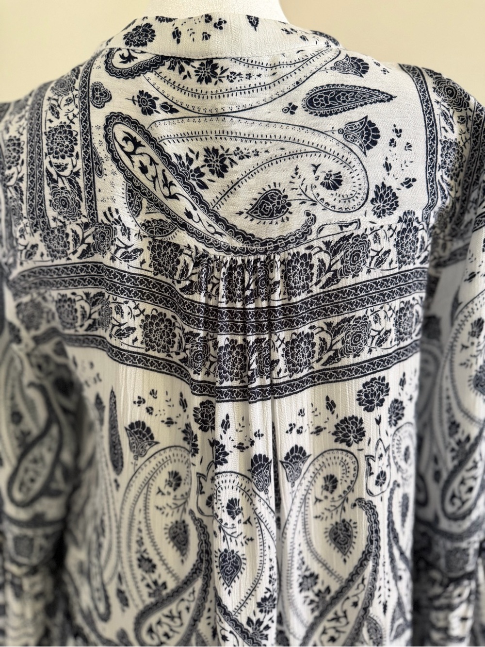 Has Pockets!! - Picture 6 of 12